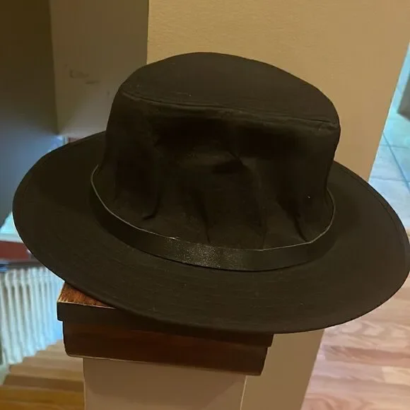 Black Cowboy Hat with black pleather band - Picture 4 of 6